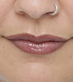 Revolution - Perfilador de labios Pout Liner - Espresso Cool Brown