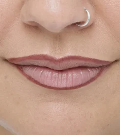 Revolution - Perfilador de labios Pout Liner - Cookie Warm Brown