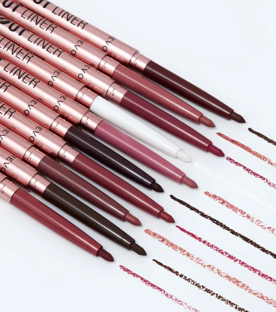 Revolution - Perfilador de labios Pout Liner - Cookie Warm Brown