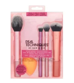 Set de brochas + esponja Everyday Essentials