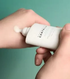 SKIN1004. - *Tea-Trica* - Protector solar facial SPF50+ PA++++ - 50ml