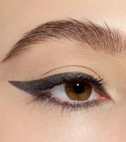 Sombra de ojos en stick Blend & Line - 05: Diamonds in the Sky