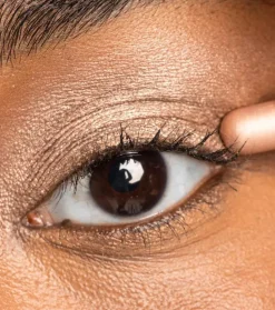 Sombra de ojos en stick - 02: Champagne Shimmer