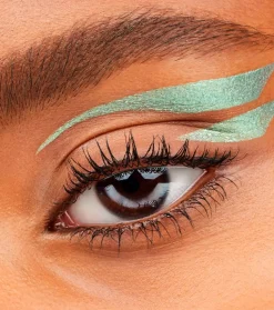 Sombra de ojos líquida Luminous Eye Tint - 06: Sparkly Jade