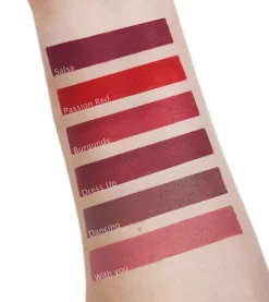 *Soulmate* - Labial Líquido - Passion Red