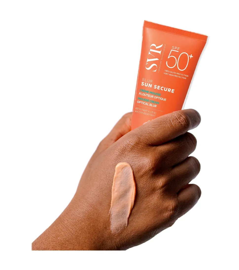 *Sun Secure* - Crema mousse solar con color Blur SPF50+ - Sin perfume