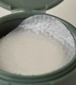 Tónico facial con 77% de Heartleaf formato pads