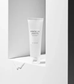 *Tone Brightening* - Espuma limpiadora con Centella Asiática de Madagascar