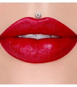 *Velvet Trap* - Barra de Labios - RedRum